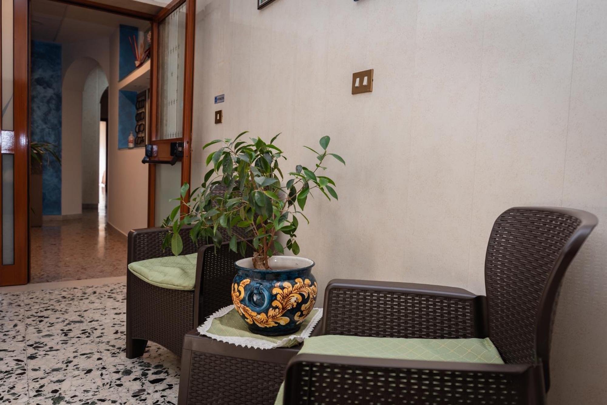 Hotel Baia Verde Maiori Exterior photo