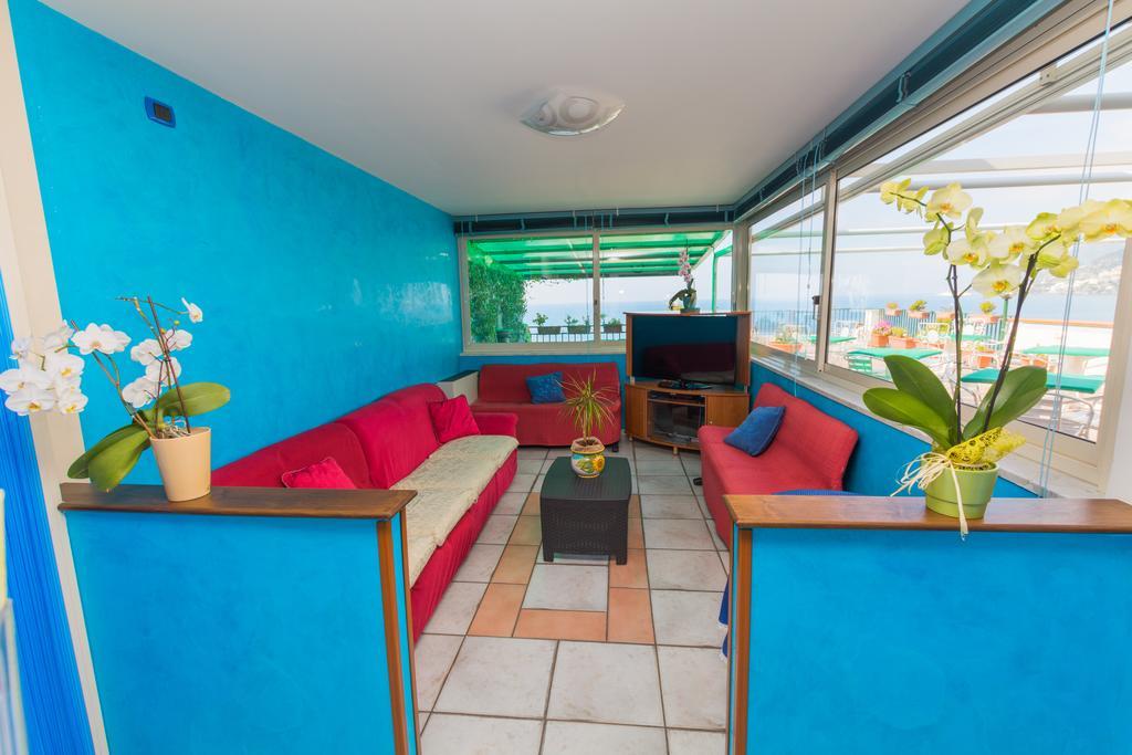 Hotel Baia Verde Maiori Exterior photo